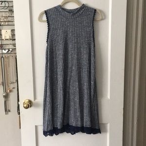 ⭐️Lace trimmed summer dress